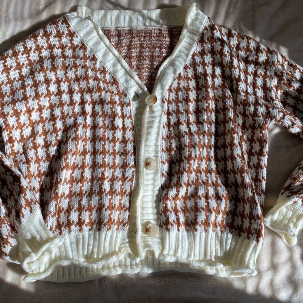 Patterned Sweater - Picture 2 of 4